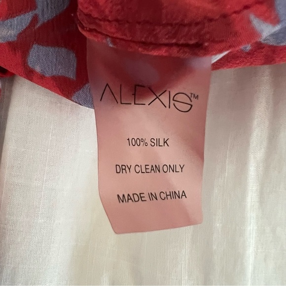 Alexis 100% Silk Floral Danijela Ruffled Blouse Top SZ Medium - Picture 12 of 14